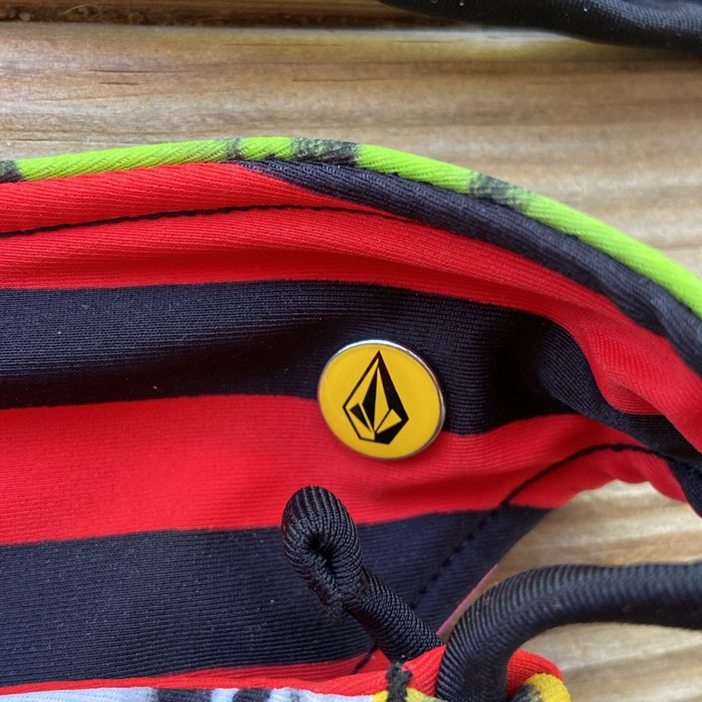 {Volcom} Waroses Triangle Halter & Reversible Bot… - image 5